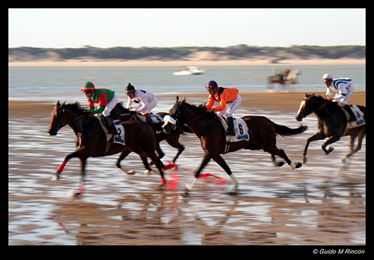 %_tempFileName04)%20Horse%20Racing%20on%20Sanlucar%20de%20Barrameda%20Beach%