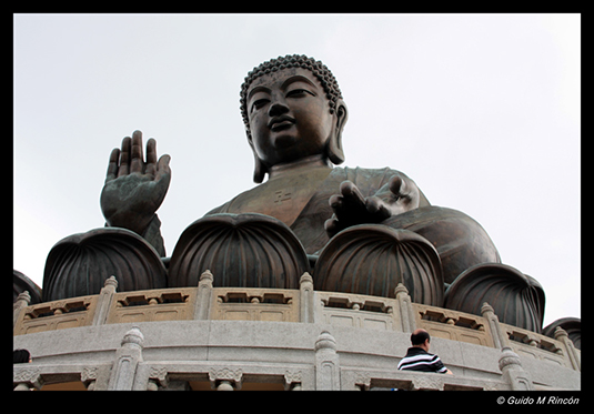 %_tempFileName07)%20Tian%20Tan%20Buddha,%20Lantau,%20Hong%20Kong%