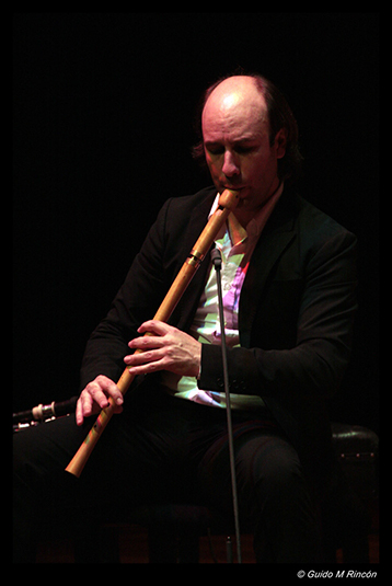 16) Carlos Núñez, QE Hall London